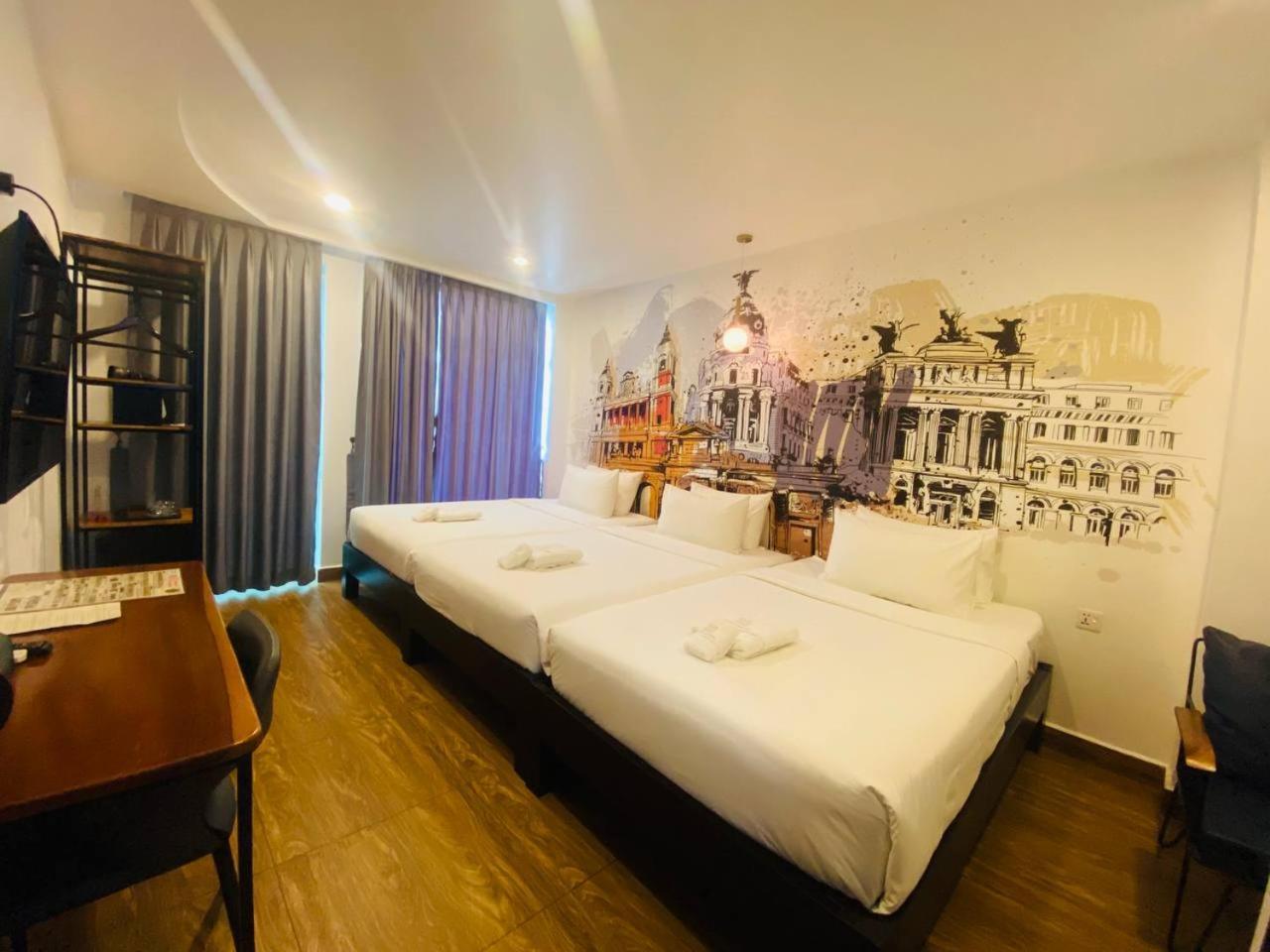 Times Hotel At Bassac Lane Phnom Penh Exterior foto